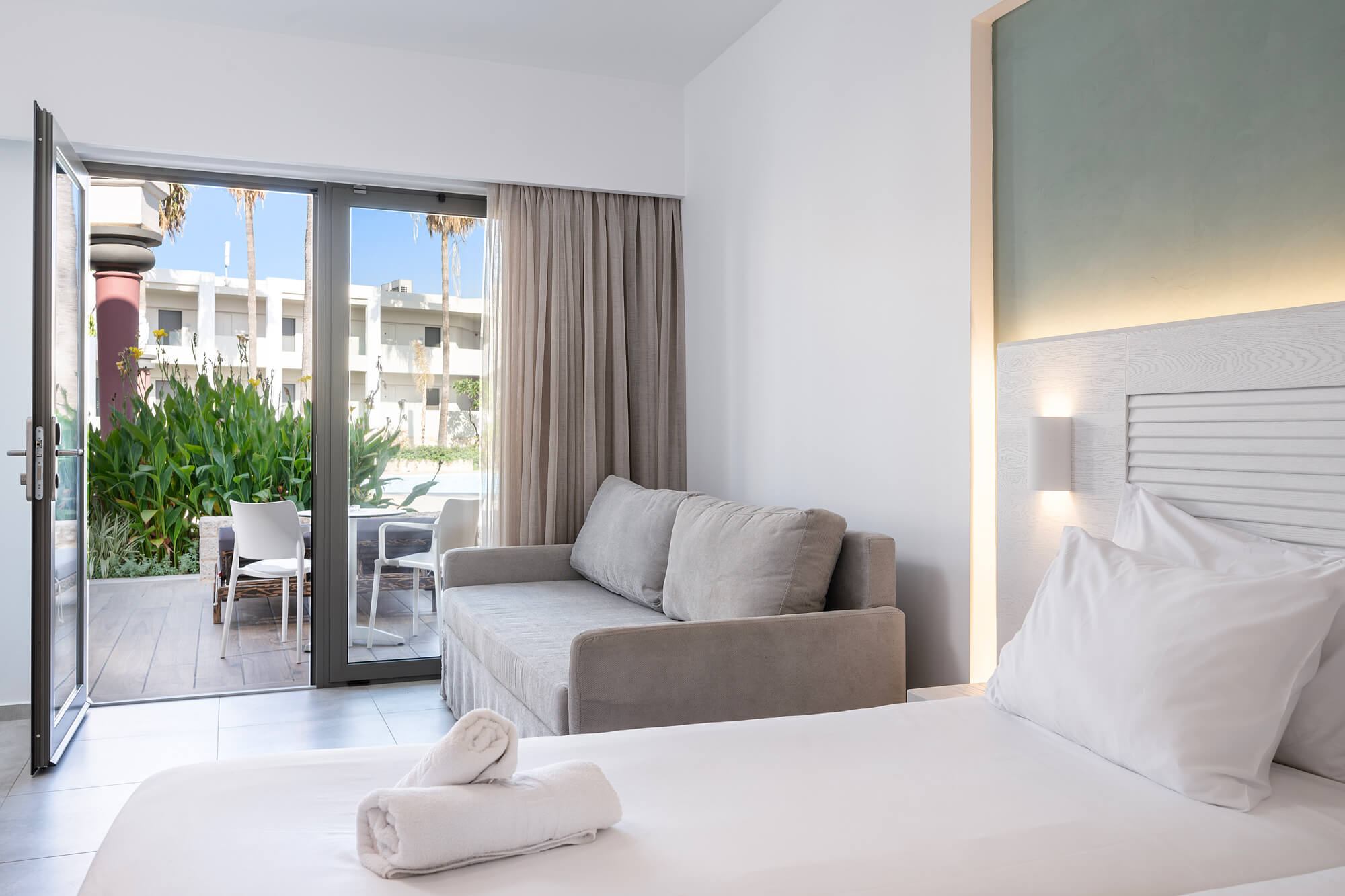 image02